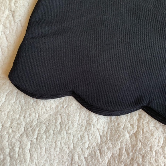 NWT Black Topshop Stretch Scalloped Skirt - Picture 4 of 9